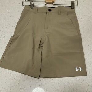 Under Armour Men's Beige Athletic Shorts